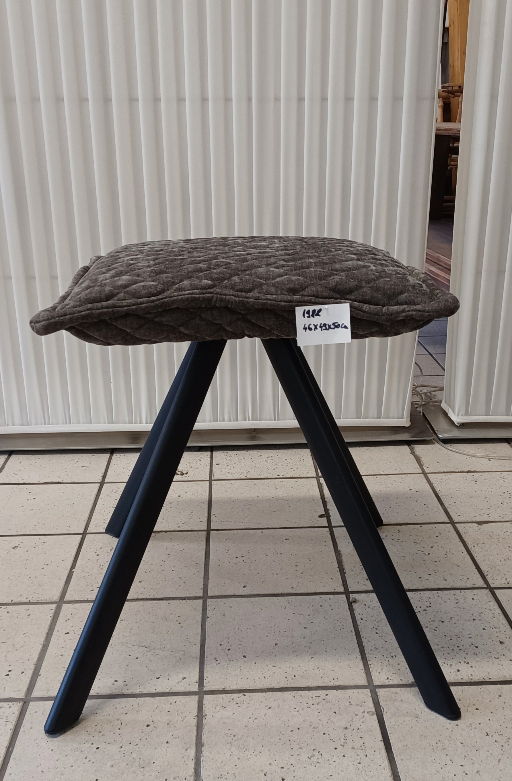1988."Paris" Hocker Eckig